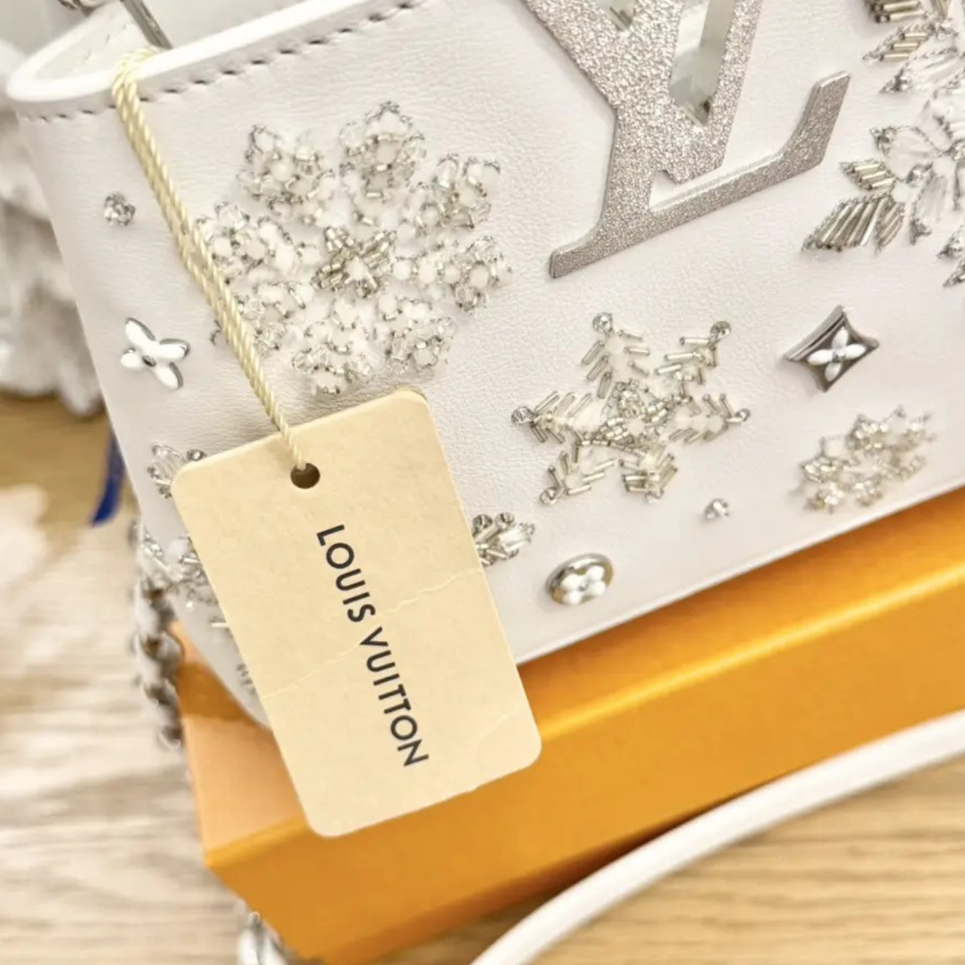 Louis Vuitton – Bolso Capucines Mini