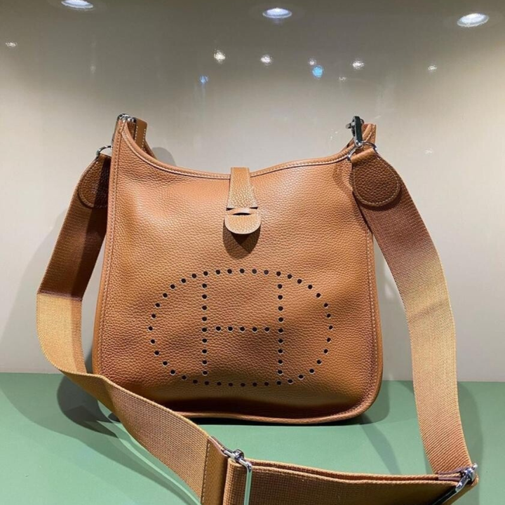 Hermès – Evelyne III 29 Bag