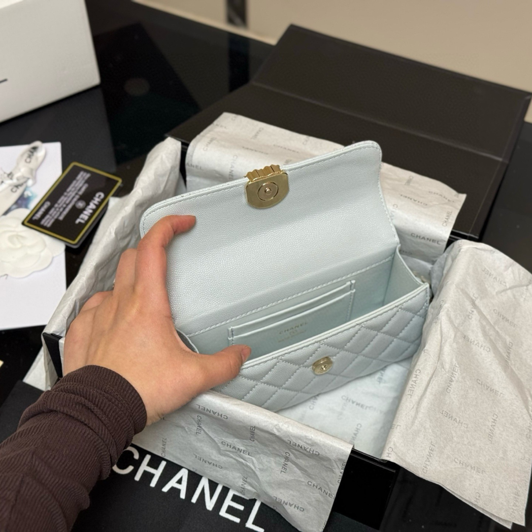 Chanel - Bolso Classic Flap – Gris hielo