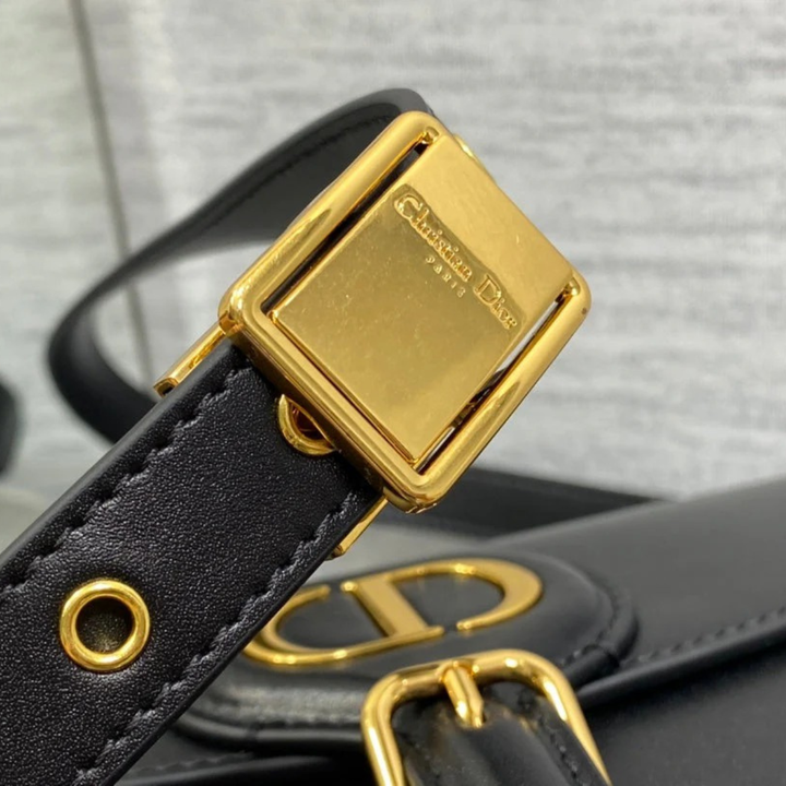 Dior - Bobby Medium