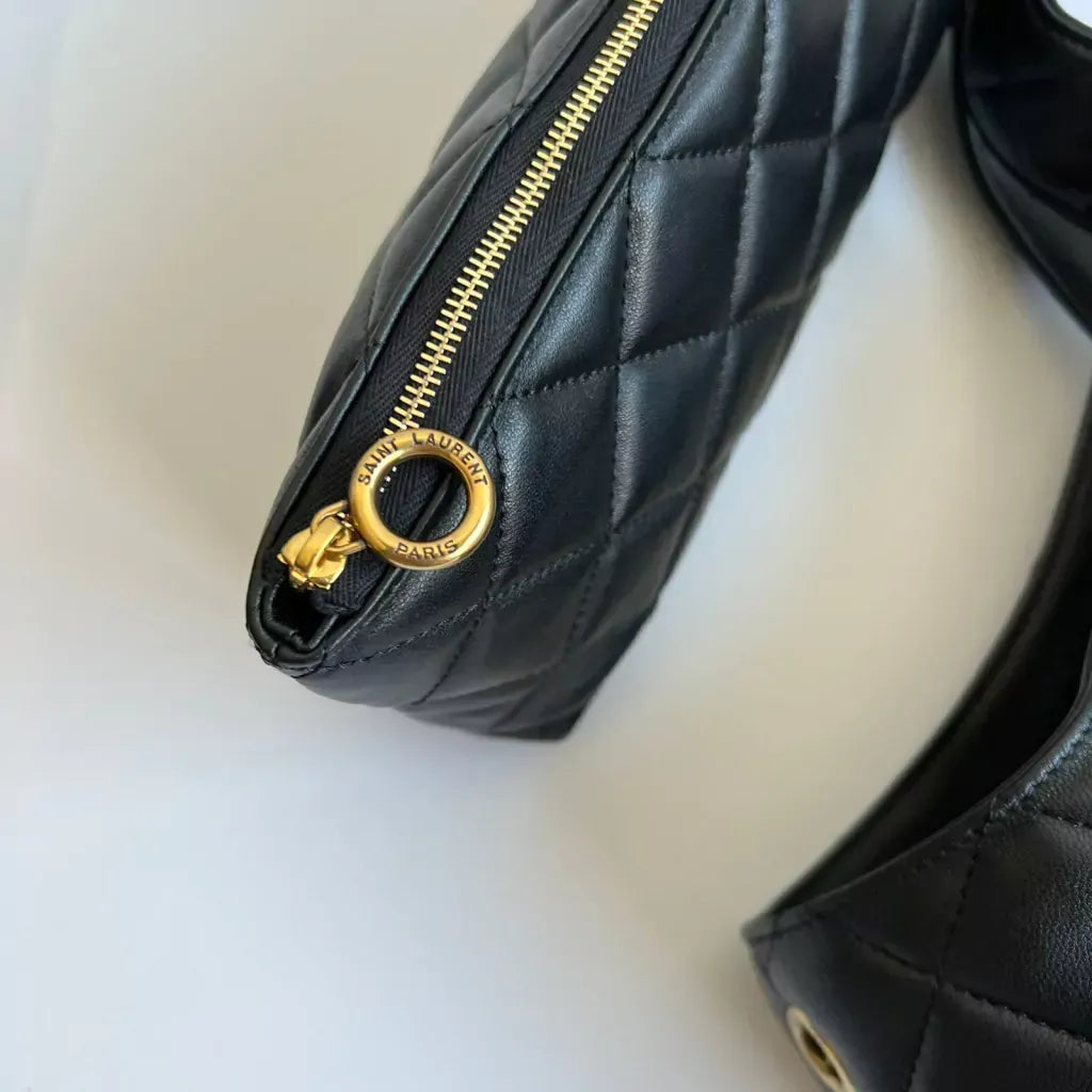 Saint Laurent – Bolso Icare de piel de cordero acolchada
