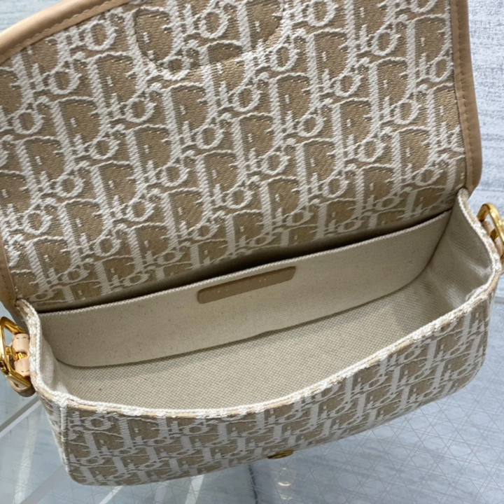 Bolso Bobby mediano de Dior