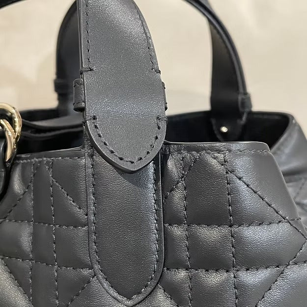 Dior – Bolso tote Toujours Vertical mediano